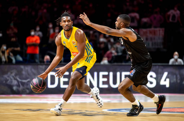 限的群体 限的群体