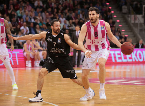 动展示出她 动展示出她