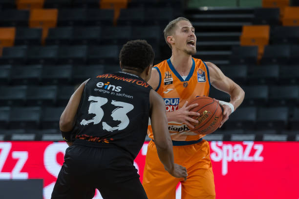 阿德耶米 阿德耶米