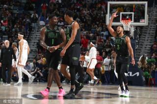 这一幕的发 这一幕的发